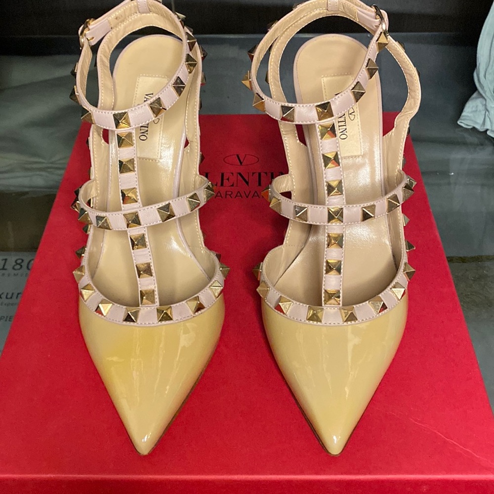 Valentino Garavani Rockstud Patent Leather Slings | Size 37